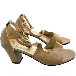 Z.H Tan Heels Size 7
